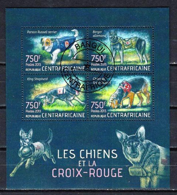 Centrafrique 2013 (chien31) série complète de 4 timbres oblitérés en feuillet