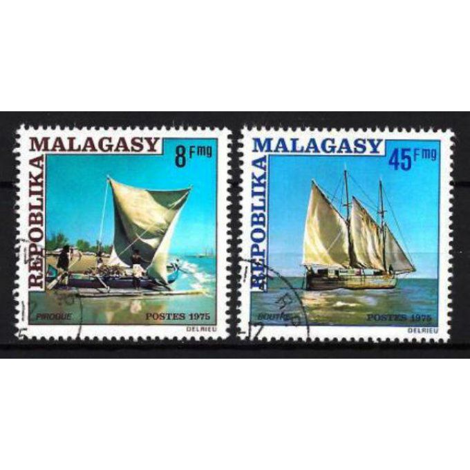 Madagascar 1975 (BA92) série complète de 2 timbres oblitérés