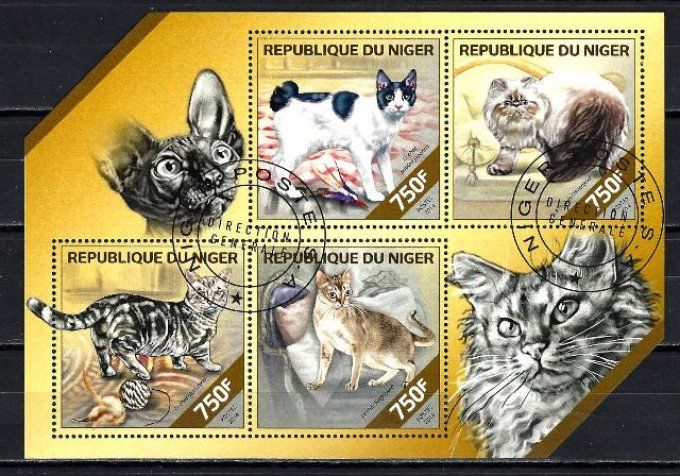 Niger 2014 (chat41) série complète de 4 timbres oblitérés